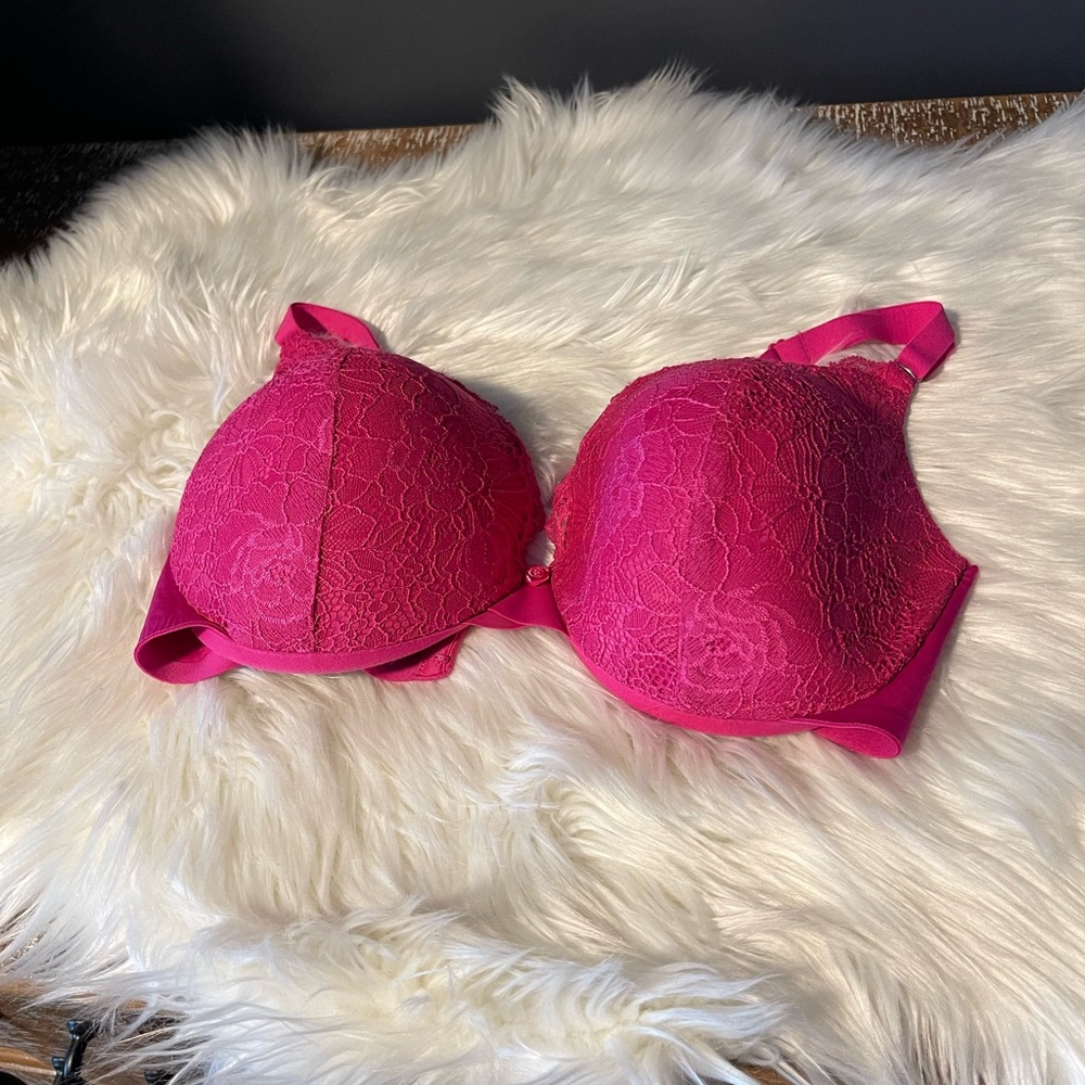 Elegant Pink Lace Bra